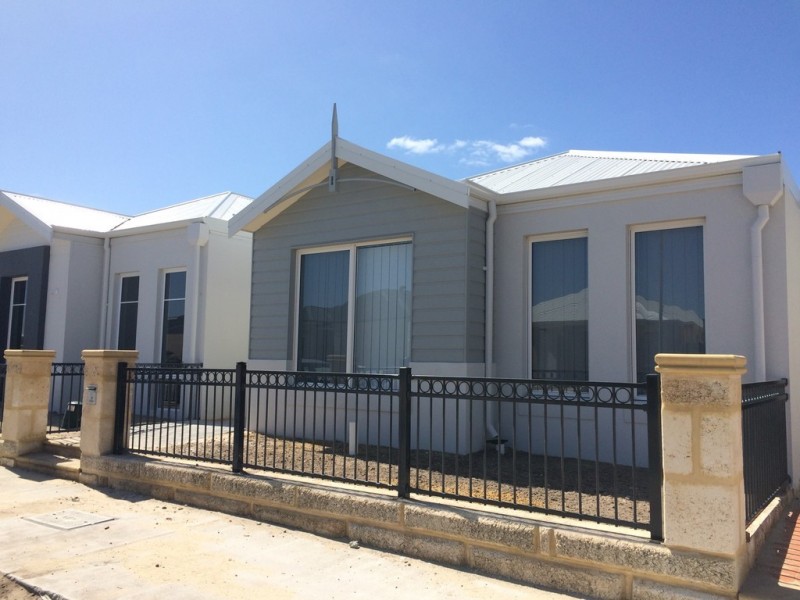 18 Kinlock Way, Aveley WA 6069