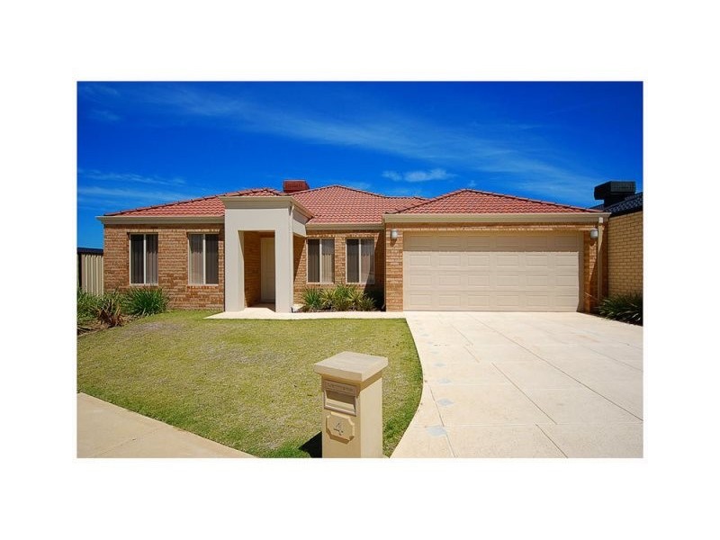4 Capitol Turn, Clarkson WA 6030