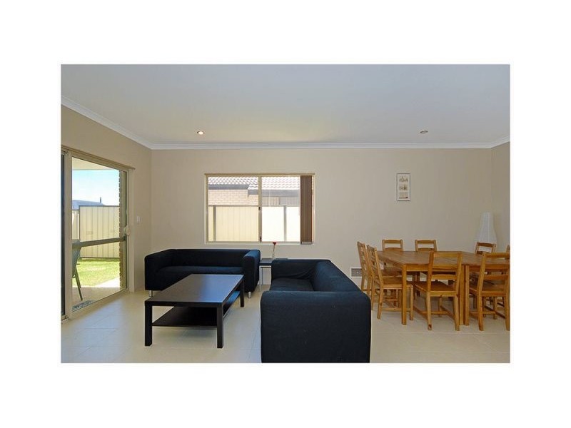 4 Capitol Turn, Clarkson WA 6030