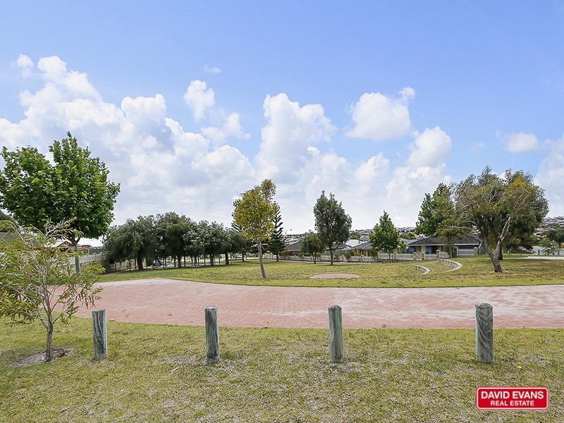 3 Adelong Circuit, Merriwa WA 6030