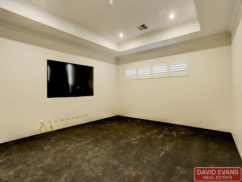 13 Helmsman Avenue, Alkimos WA 6038