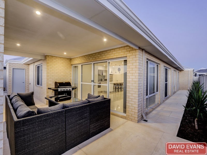 13 Helmsman Avenue, Alkimos WA 6038