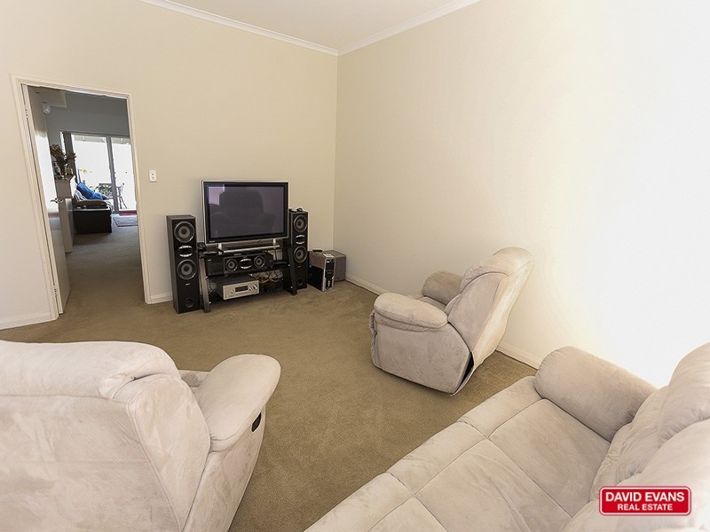 284 Ocean Keys Blvd, Clarkson WA 6030