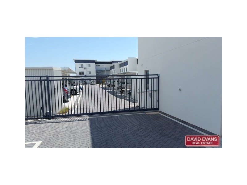 24/2 Royston Link, Butler WA 6036