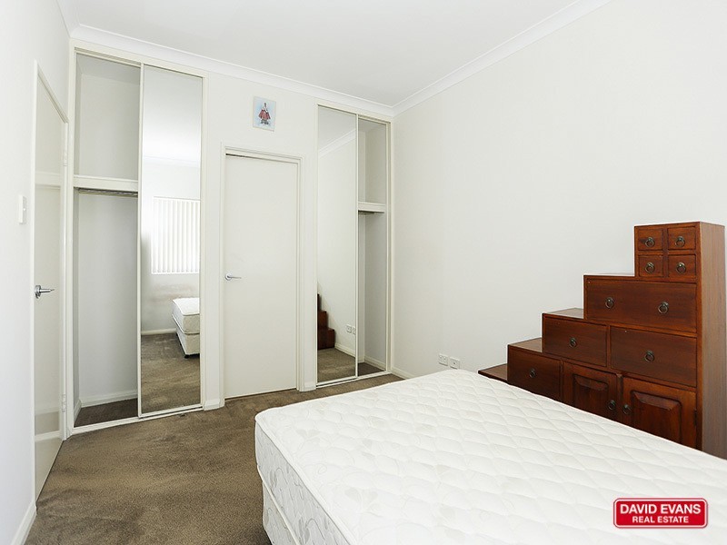 33/10 Pavonia Link, Clarkson WA 6030