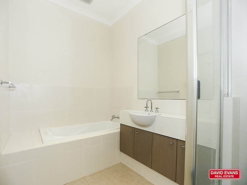 33/10 Pavonia Link, Clarkson WA 6030