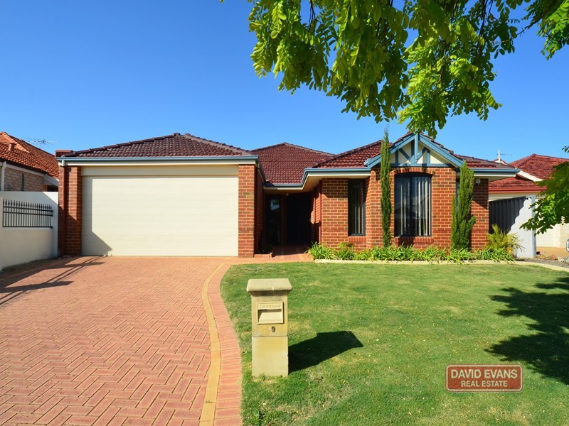 19 Jindare Loop, Carramar WA 6031