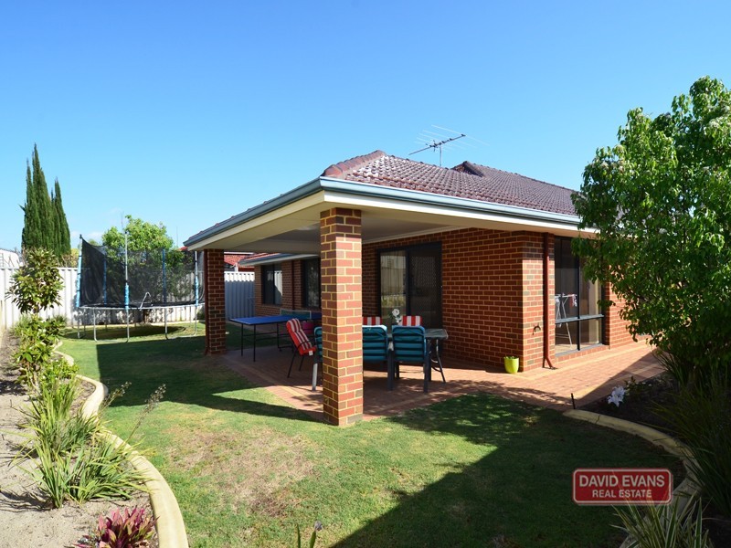 19 Jindare Loop, Carramar WA 6031