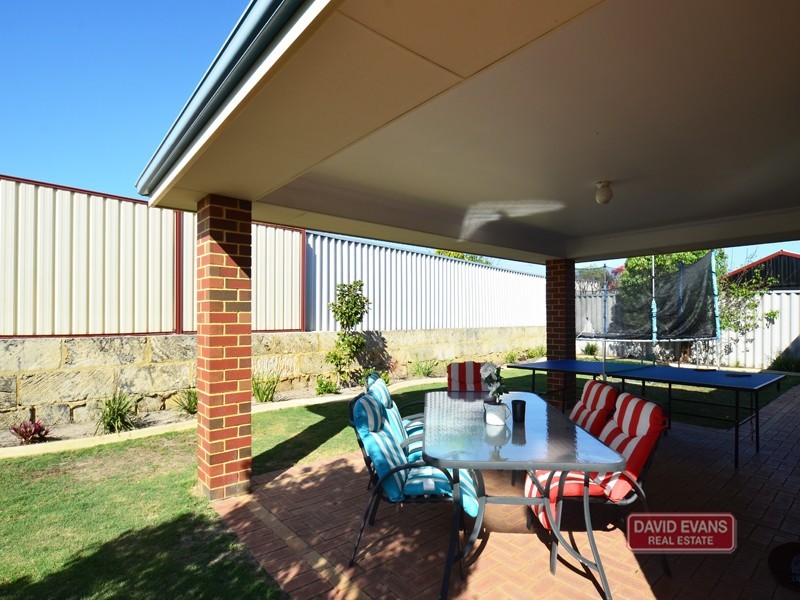 19 Jindare Loop, Carramar WA 6031