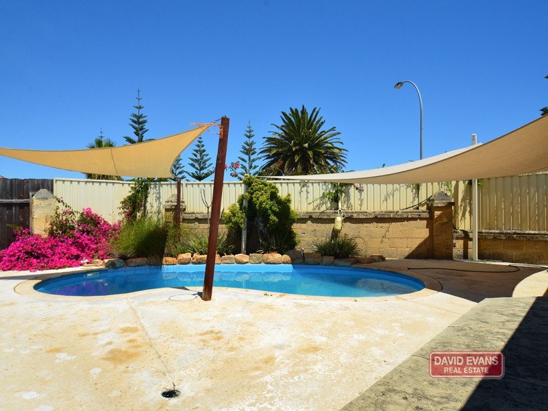 26 Rothesay Heights, Mindarie WA 6030