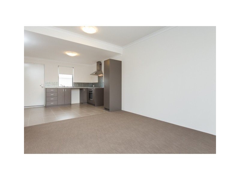 1/2 Royston Link, Butler WA 6036