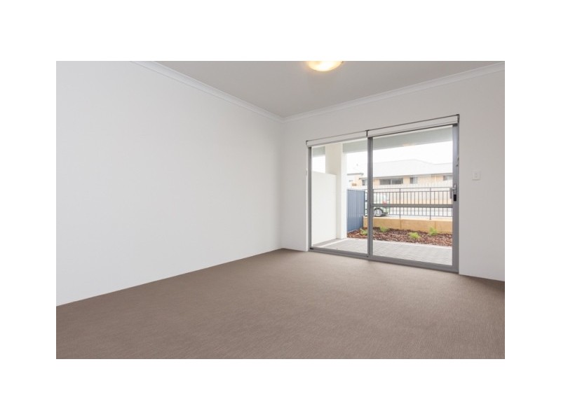 1/2 Royston Link, Butler WA 6036
