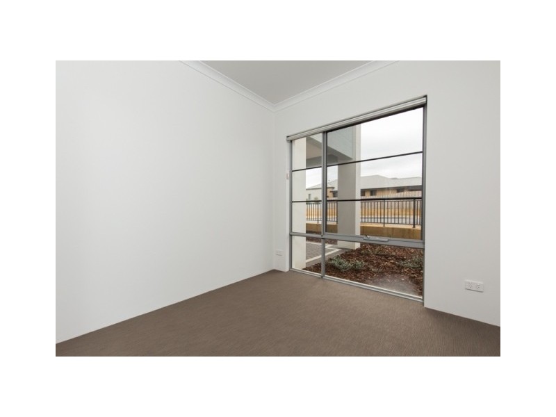 1/2 Royston Link, Butler WA 6036