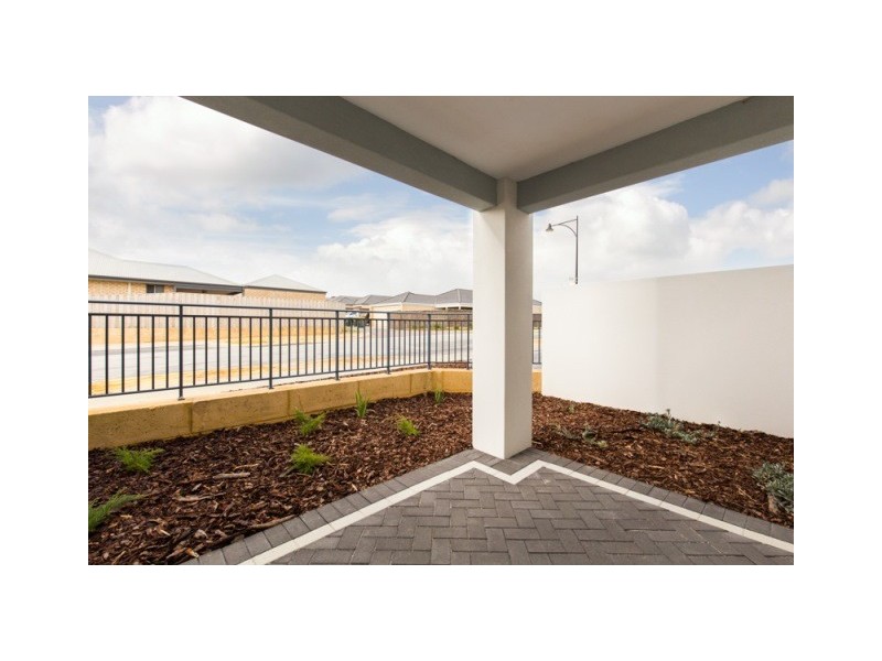 1/2 Royston Link, Butler WA 6036