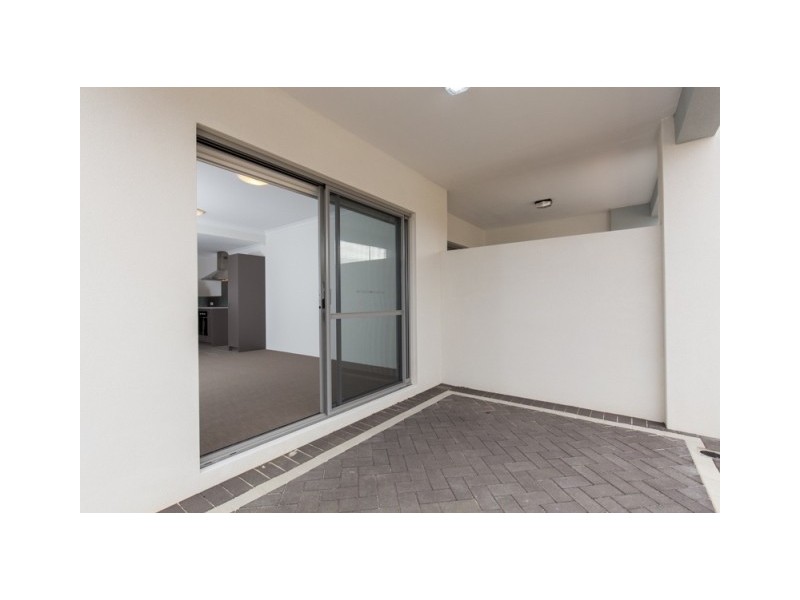 1/2 Royston Link, Butler WA 6036