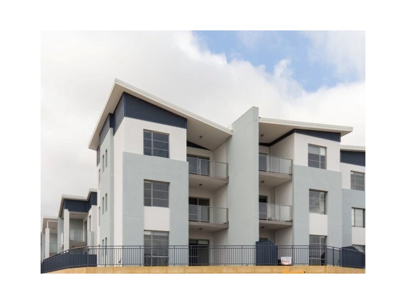 2/2 Royston Link, Butler WA 6036