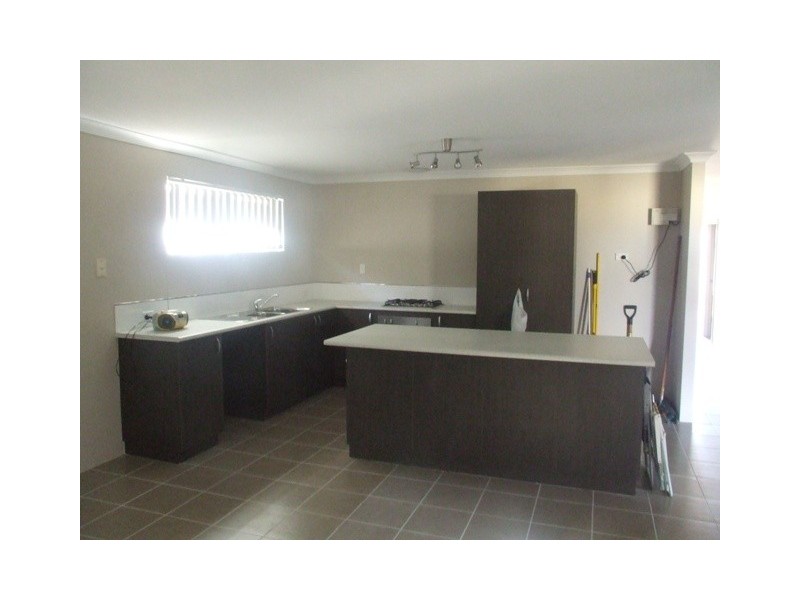 14 Finglas Meander, Butler WA 6036