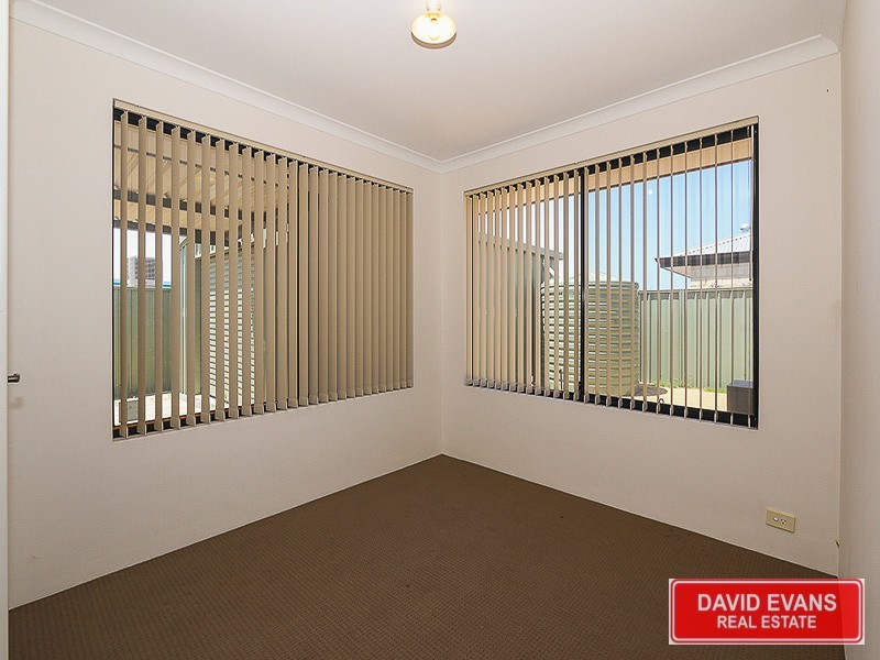 25 Adelong Circuit, Merriwa WA 6030