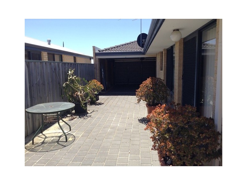 34 Lithgow Drive, Clarkson WA 6030