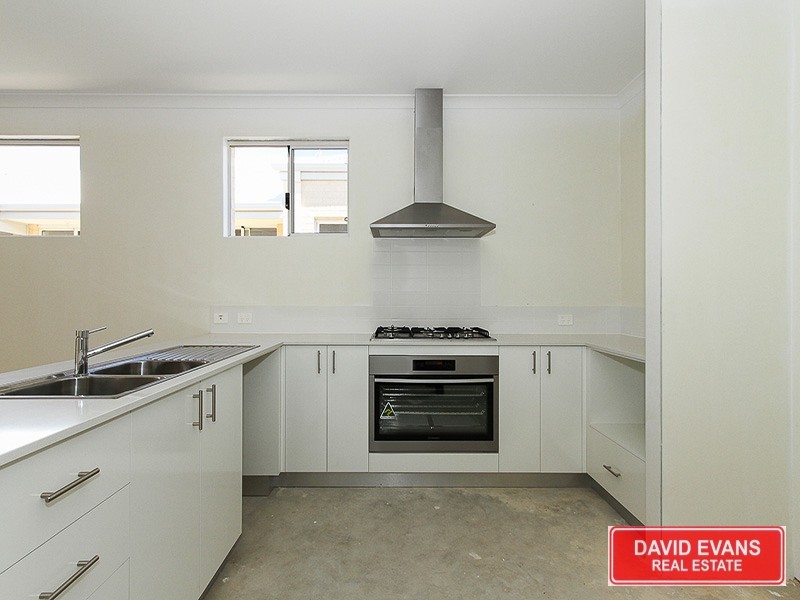 38 Leeward Avenue, Eglinton WA 6034