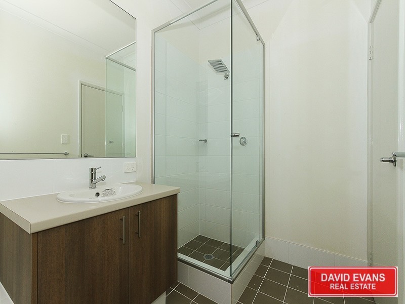 38 Leeward Avenue, Eglinton WA 6034