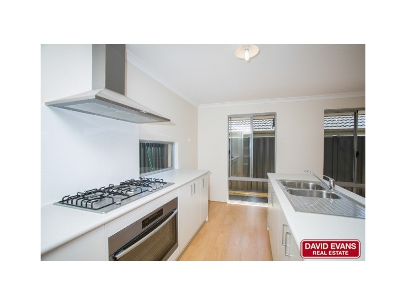 22 Joseph Banks Boulevard, Banksia Grove WA 6031