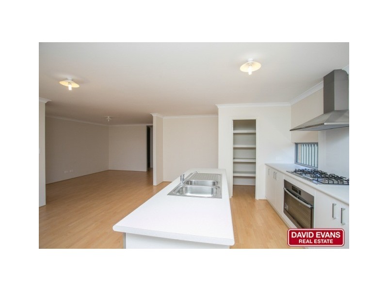 22 Joseph Banks Boulevard, Banksia Grove WA 6031