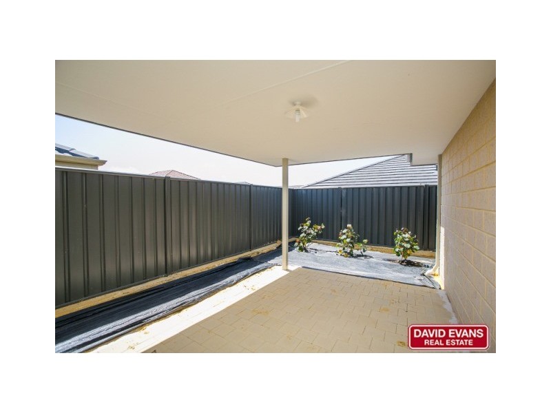 22 Joseph Banks Boulevard, Banksia Grove WA 6031