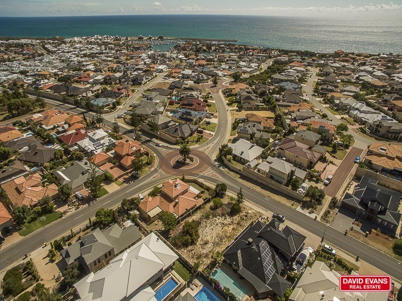 116 Rothesay Heights, Mindarie WA 6030