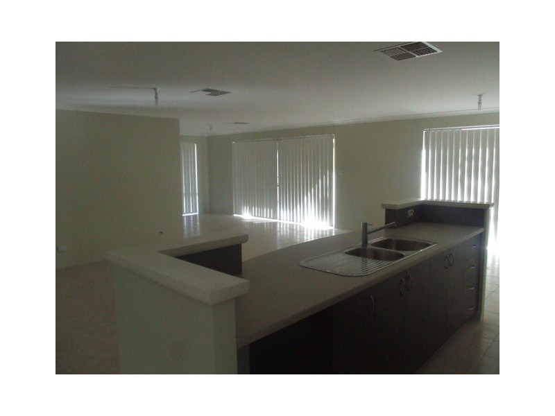 43 Huntly Ave, Butler WA 6036