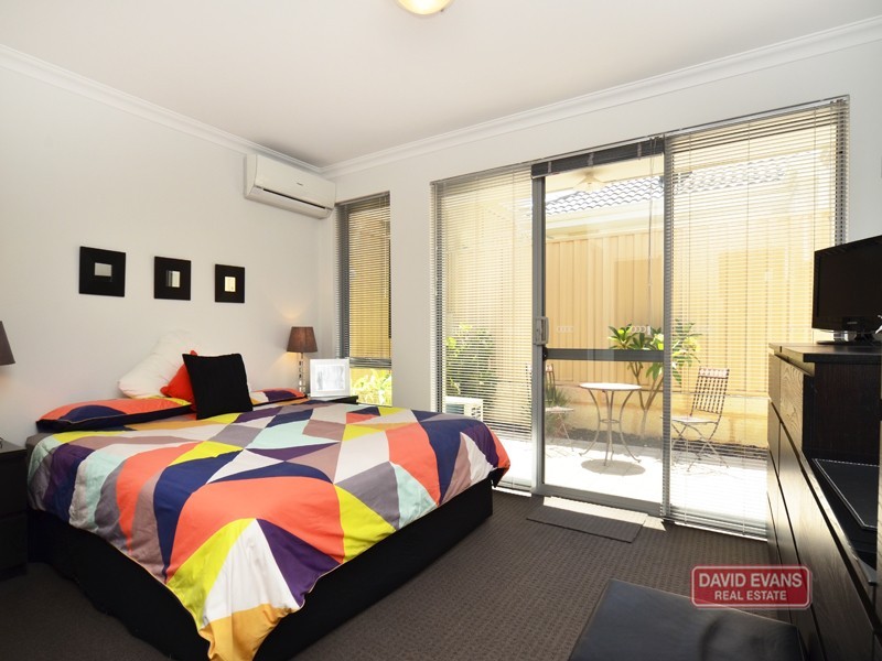 7 Roccella Loop, Ashby WA 6065