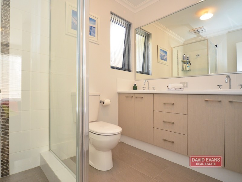 7 Roccella Loop, Ashby WA 6065