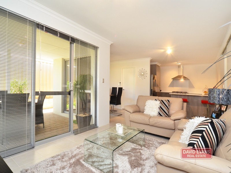 7 Roccella Loop, Ashby WA 6065