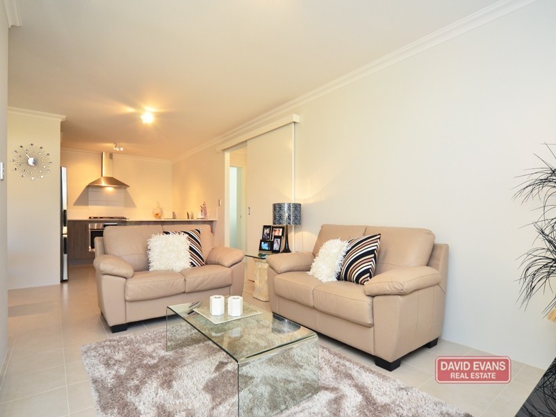 7 Roccella Loop, Ashby WA 6065