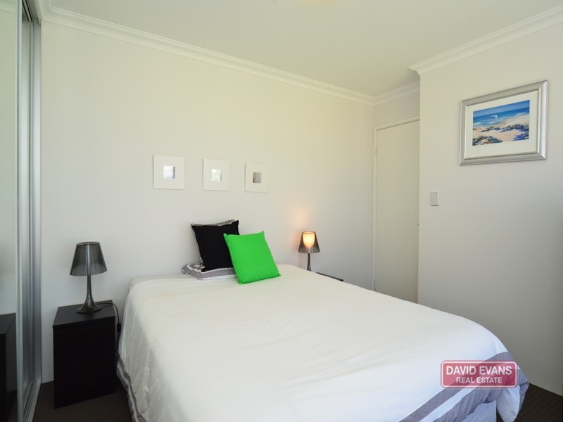 7 Roccella Loop, Ashby WA 6065