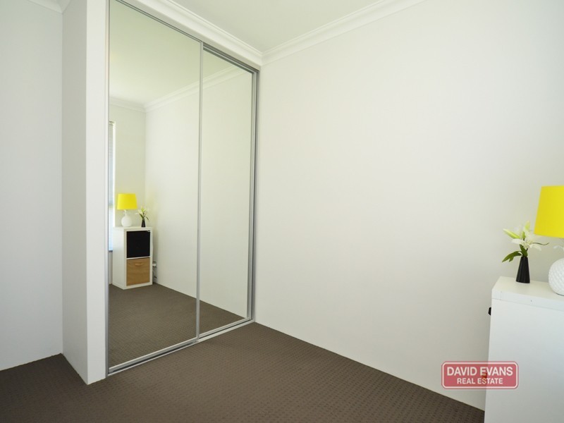 7 Roccella Loop, Ashby WA 6065