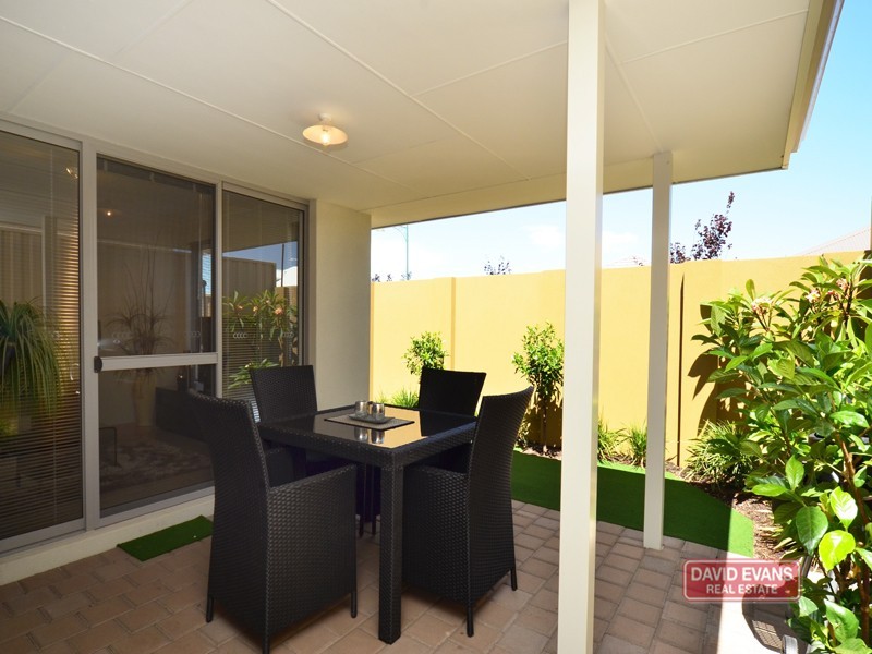 7 Roccella Loop, Ashby WA 6065