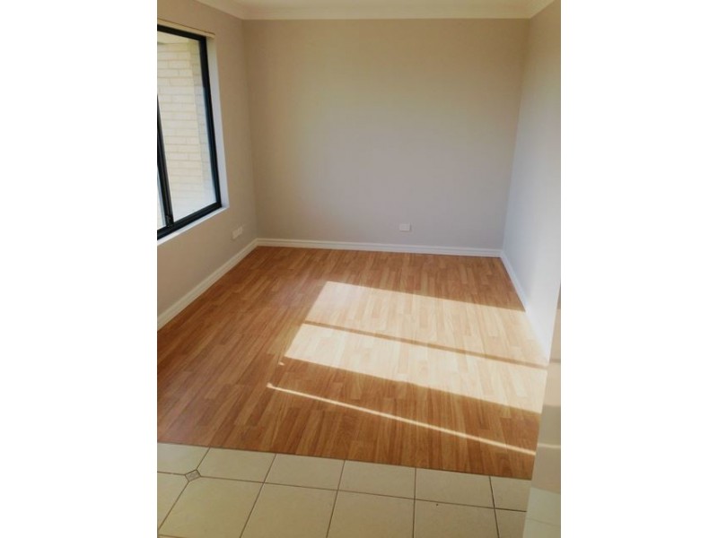 27 Waldburg Drive, Tapping WA 6065