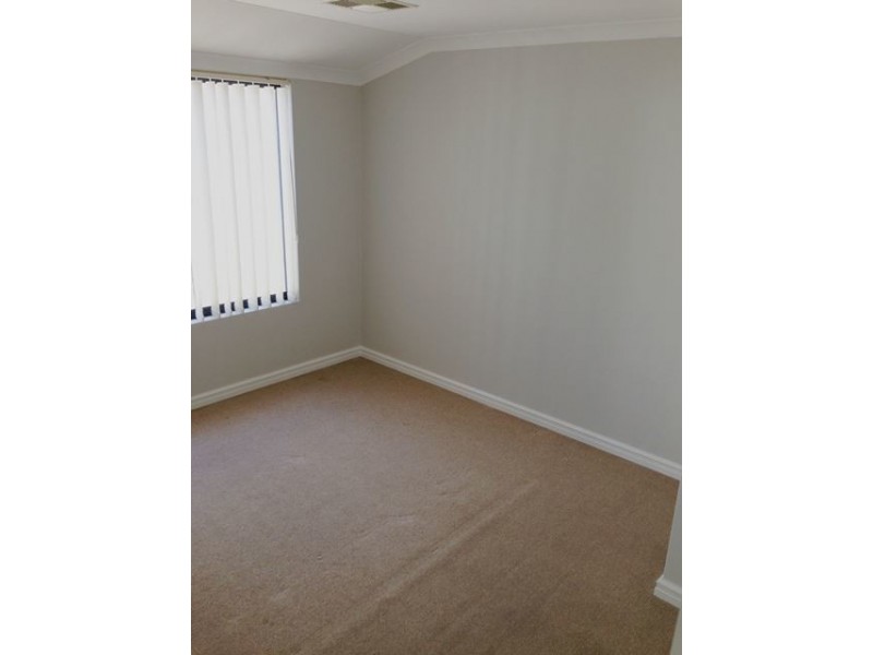 27 Waldburg Drive, Tapping WA 6065