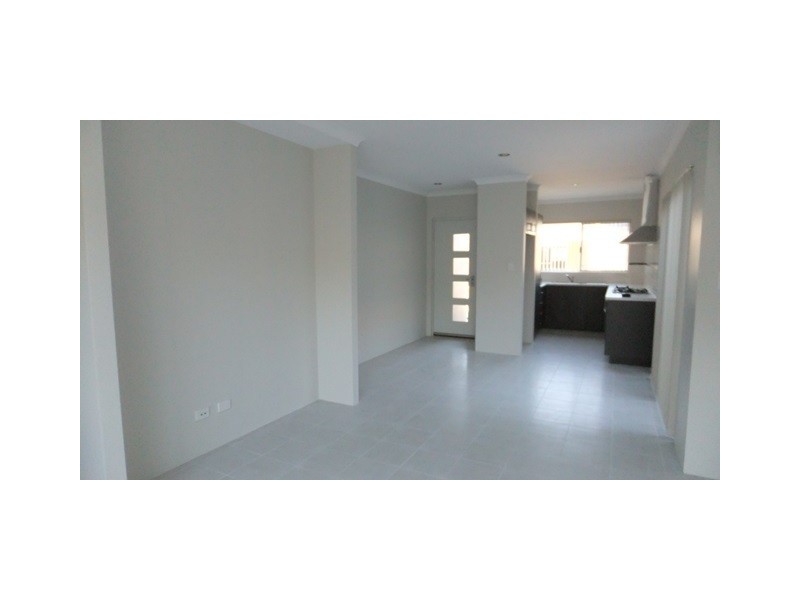 43 Nashville Loop, Currambine WA 6028