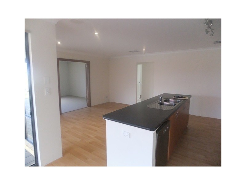 23 Longleaf Drive, Clarkson WA 6030