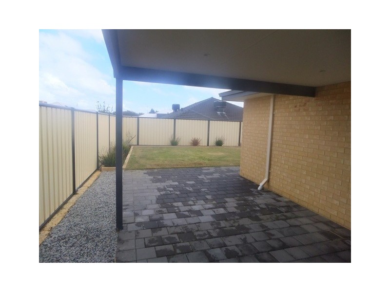 23 Longleaf Drive, Clarkson WA 6030