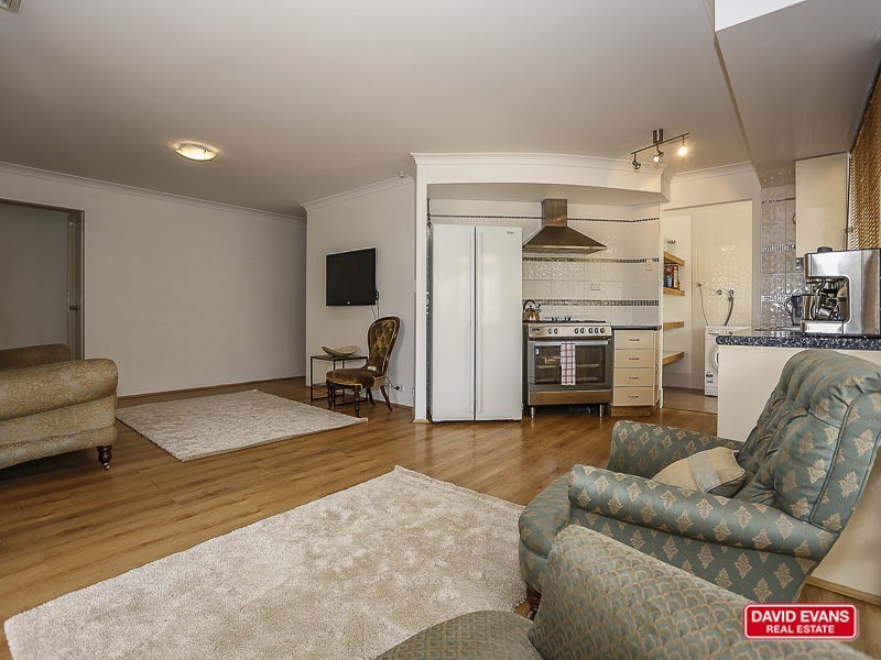 34 Christian Circle, Quinns Rocks WA 6030