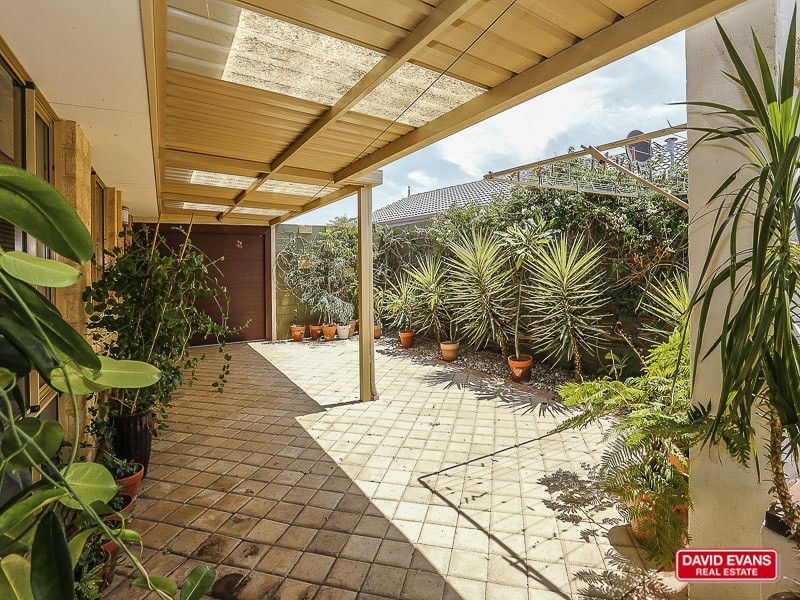 34 Christian Circle, Quinns Rocks WA 6030