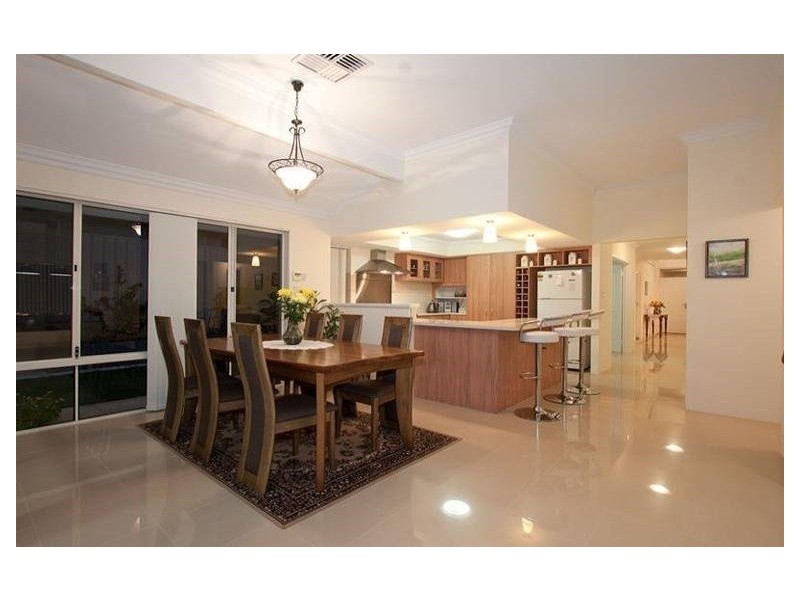 3 Stingray Way, Jindalee WA 6036