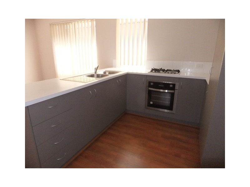 84 Kurrajong Blvd, Banksia Grove WA 6031