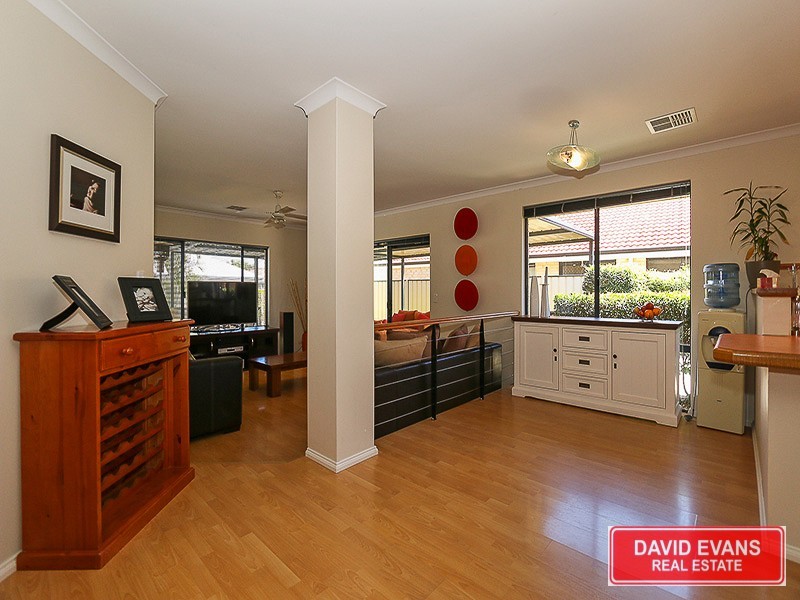 2 Kirkham Lane, Carramar WA 6031