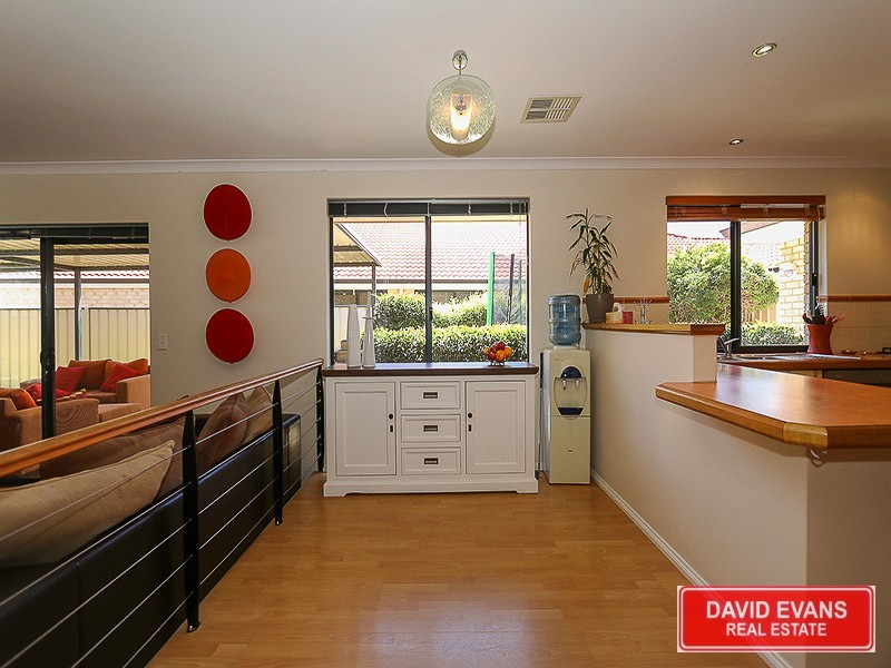 2 Kirkham Lane, Carramar WA 6031