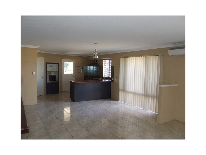 9 Barmouth Loop, Butler WA 6036