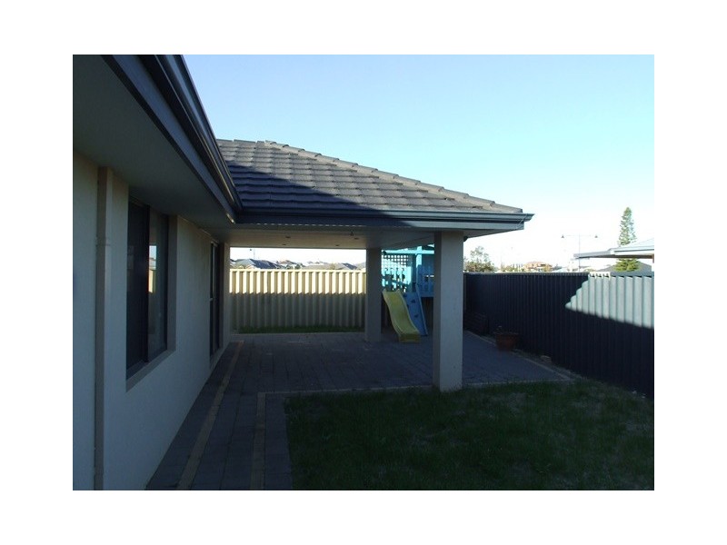 9 Barmouth Loop, Butler WA 6036